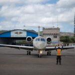 Embraer Legacy 600 FAH-001 de frente en la Base Aérea Hernán Acosta Mejía durante la venta del avión presidencial de Honduras.