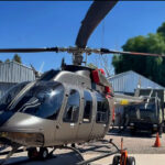 Bell 407GXi del Ejército Argentino estacionado frente a un hangar de la Aviación de Ejército. Imagen referencial.