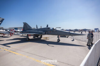 F-5E Tigre III de la Fuerza Aérea de Chile en exhibición estática en FIDAE, presupuesto de defensa de Chile 2027